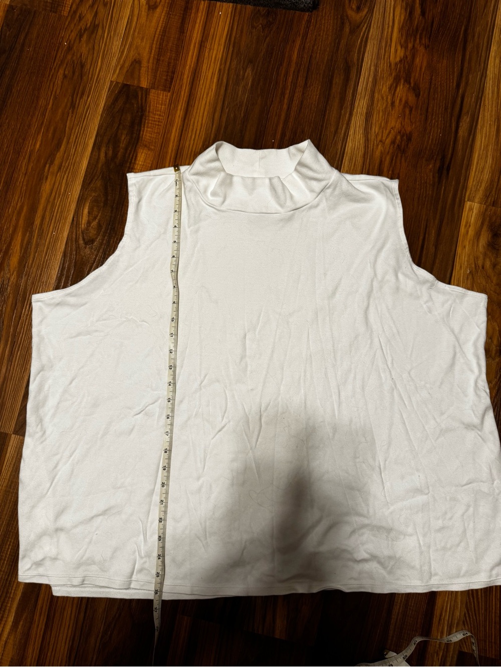 croft & barrow White Sleeveless Mock Neck Women's Top - Picture 5 of 6